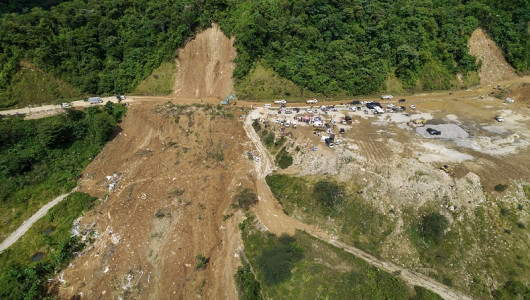 Ya son 33 los fallecidos por derrumbes del viernes en carretera del Chocó