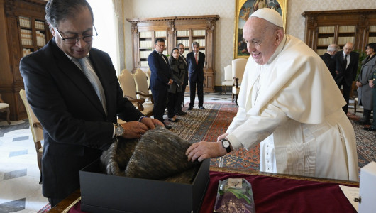 El papa Francisco al presidente Petro: "Cuente conmigo"