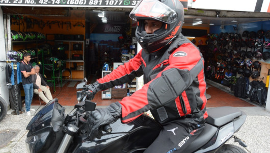 Motociclista, proteja su vida: ¿cuál es el mejor casco para moto?