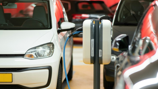 Un carro eléctrico: opción viable, sostenible y aportante