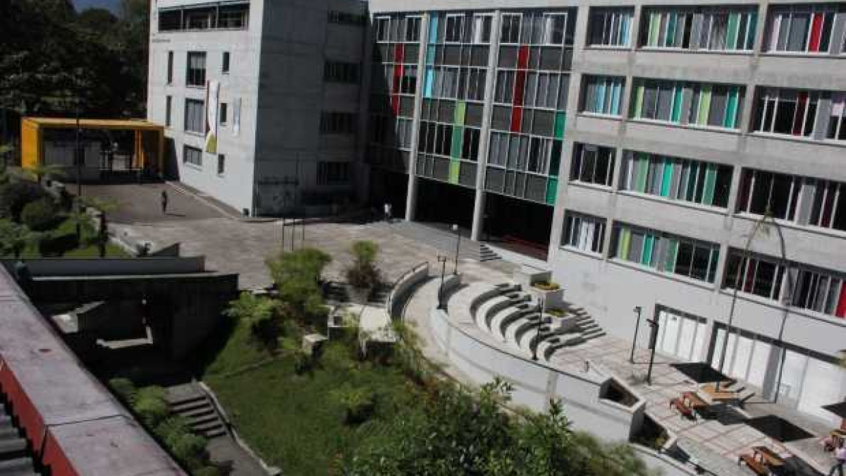 Presentación del informe final de la Comisión de la Verdad en la U. de Caldas