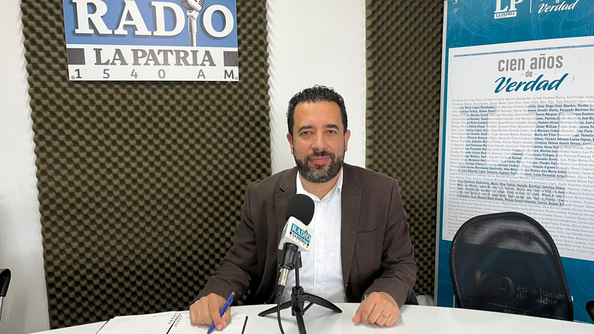 Entrevista con el secretario de educación de Manizales, Andrés Felipe Betancourth.