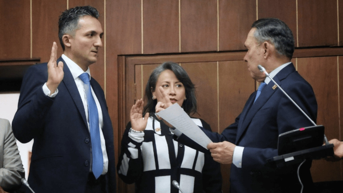 Juan Pablo Gallo fue elegido presidente de la Comisión Tercera en el Senado