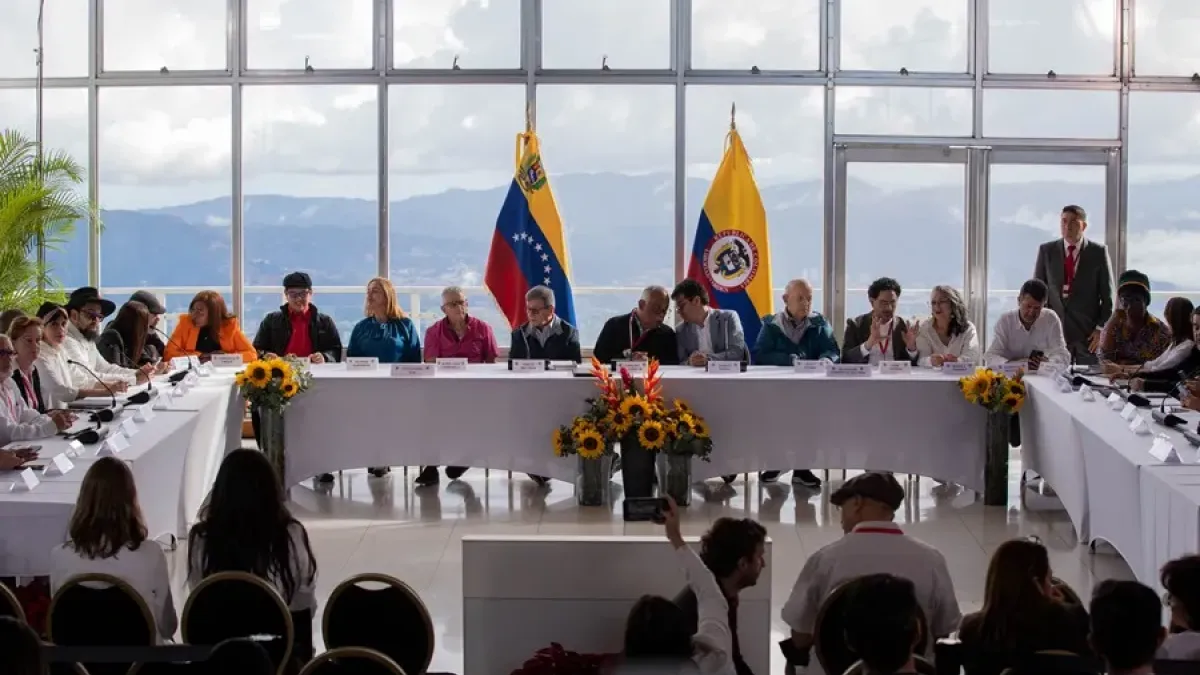 Las mesas de diálogo fueron congeladas. 