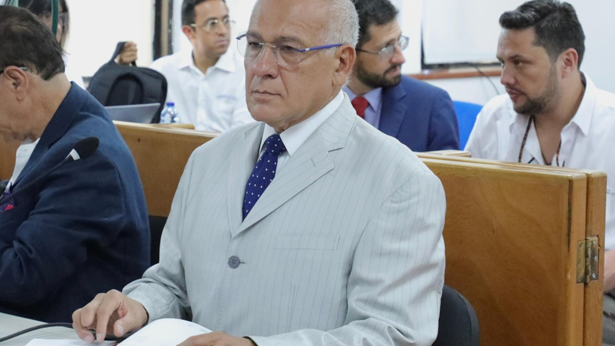 Foto / JEP / LA PATRIA  El coronel (r) Mejía Gutiérrez fue acusado por la Unidad de Investigación y Acusación de la JEP de cometer 35 hechos que resultaron en la victimización de 72 personas. 