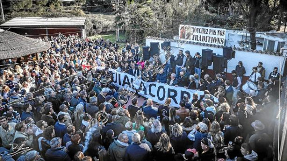 Francia mantiene las corridas