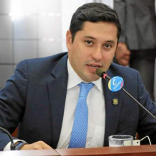 Se calienta el ambiente político