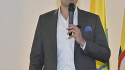 Supimos que: El nuevo look del gobernador de Caldas, Luis Carlos Velásquez