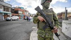 Denuncia incursión de militares ecuatorianos en Colombia