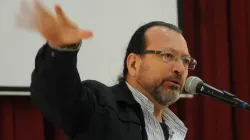 El escritor William Ospina se postula para ser gobernador del Tolima