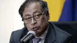 Presidente Petro dice que supuestos comunicados Fedegán invitan "al paramilitarismo"