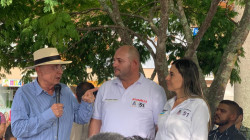 Álvaro Uribe Vélez visitó Anserma y presentó a los candidatos del Centro Democrático