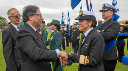 Petro condiciona los cese del fuego a reemplazar economías ilícitas