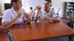 Estudiantes sordos se convierten en personero y contralor del colegio INEM de Manizales 