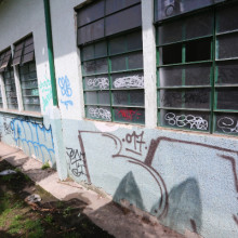 Grafitis y rayones molestan a comunidad educativa en Manizales