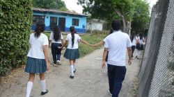 Comunidad de La Dorada exige rector y más soluciones para colegio de Purnio 