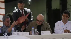 El Gobierno y el Eln arrancan el diálogo de paz en Caracas con reuniones separadas
