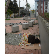 Obra para recuperar el espacio público en Manizales ahora es foco de indigencia y olvido