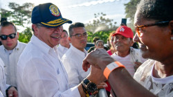 Petro dice que visitará Bocas del Toro en Panamá para desenterrar cuerpos de colombianos