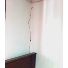 Habitantes se quejan de fisuras en viviendas por obras de consorcio en Palestina (Caldas)