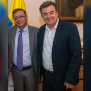 Petro reconoce su responsabilidad en el nombramiento de funcionario acusado de corrupción
